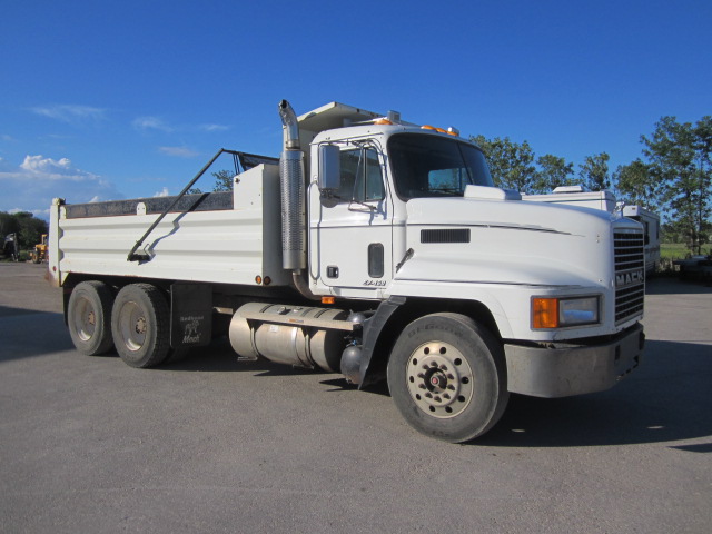 1999 Mack Tandem Dump Truck