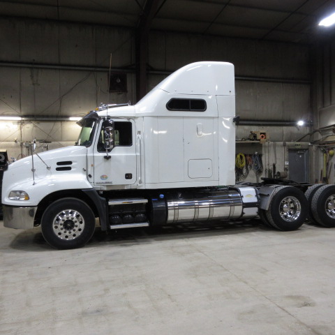 2014 Mack CXU 613