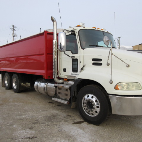 2016 Mack CXU 613