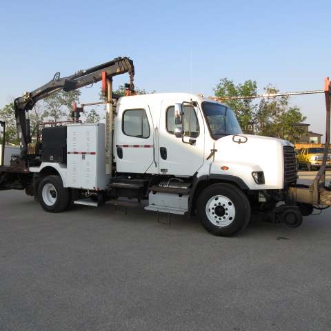 2013 Freightliner 108 SD Crew