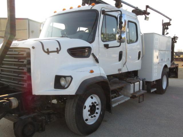 2013 Freightliner 108 SD Crew
