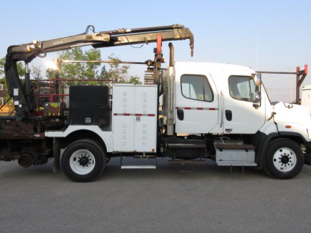 2013 Freightliner 108 SD Crew