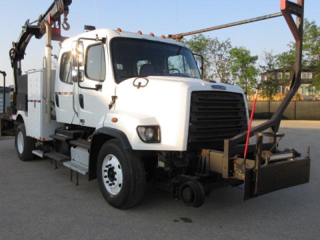 2013 Freightliner 108 SD Crew