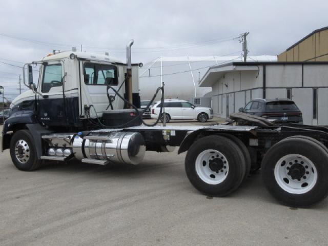 2015 Mack CXU 613