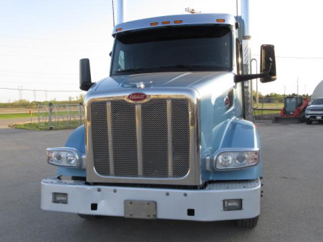 2023 Peterbilt 567