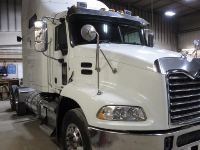 2014 Mack CXU 613