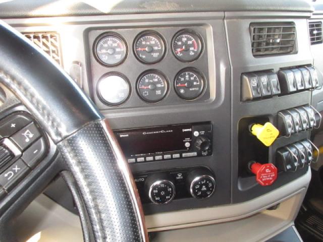 2023 Peterbilt 567